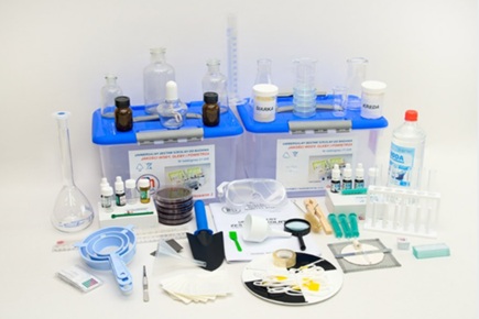 Uniwersalny zestaw szkolny do badania jakości wody, gleby, powietrza