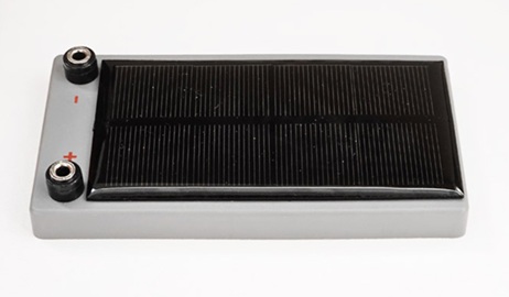 Bateria słoneczna - ogniwo fotowoltaiczne 1,75-2V/300 mA (współpracuje z silniczkiem i żaróweczką na podstawce 03-009)